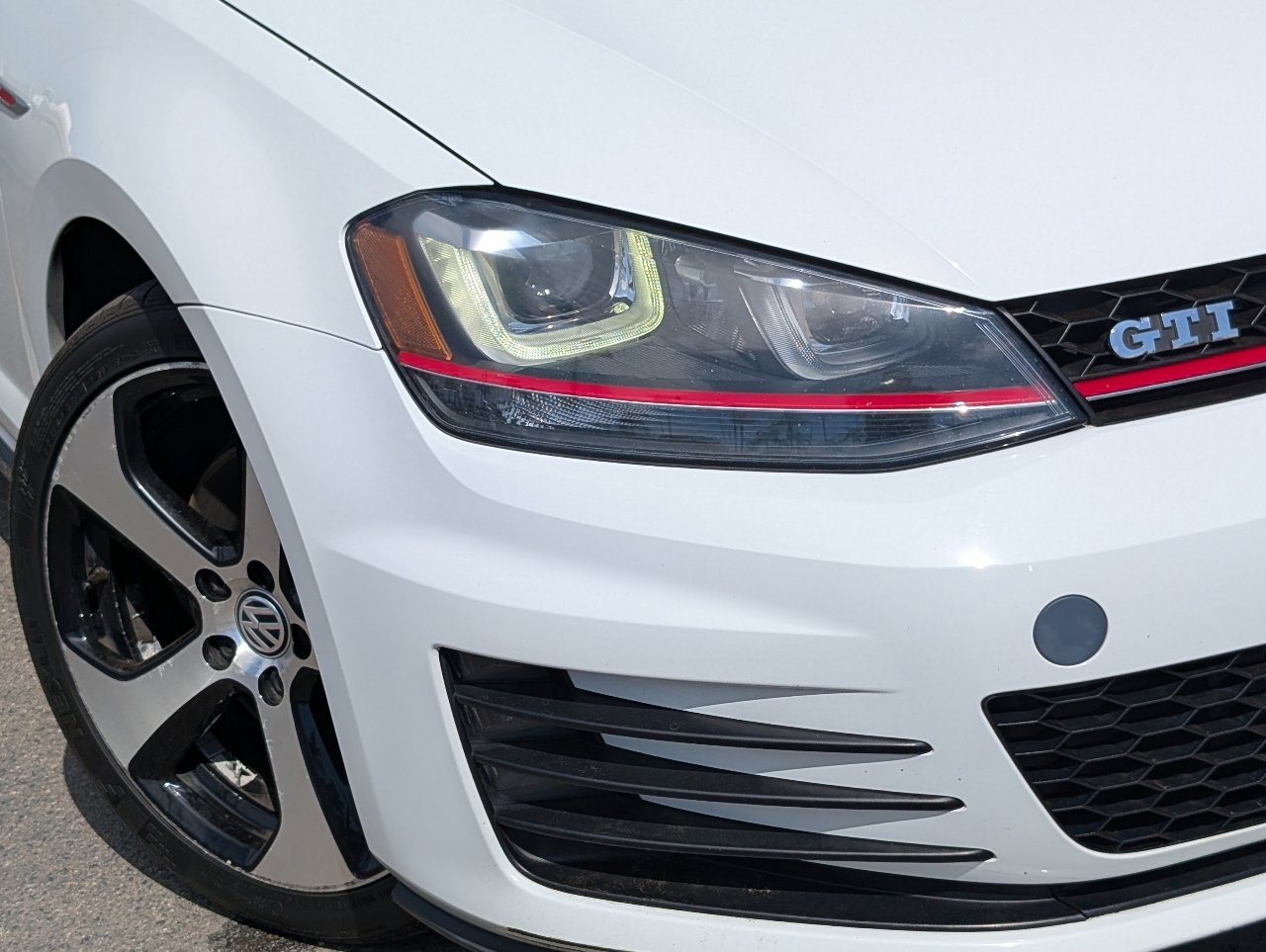 Used 2015 Volkswagen GTI Autobahn w/ Lighting Package (SEL) image 10