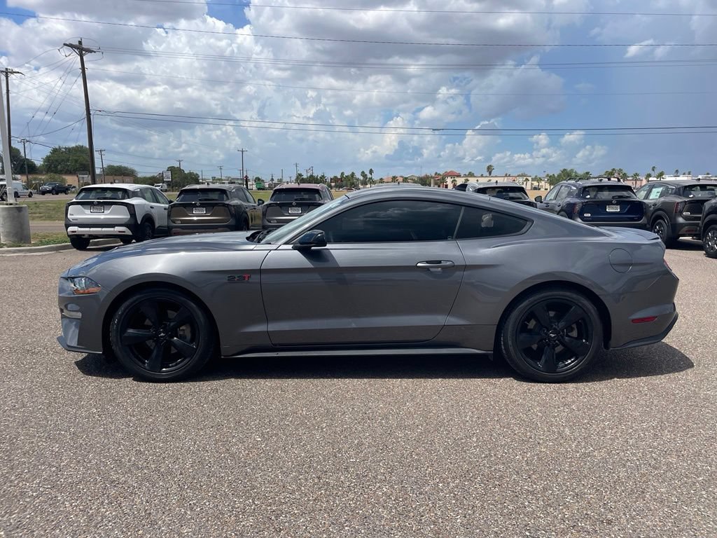 Used 2022 Ford Mustang Premium w/ Black Accent Package RWD image 4
