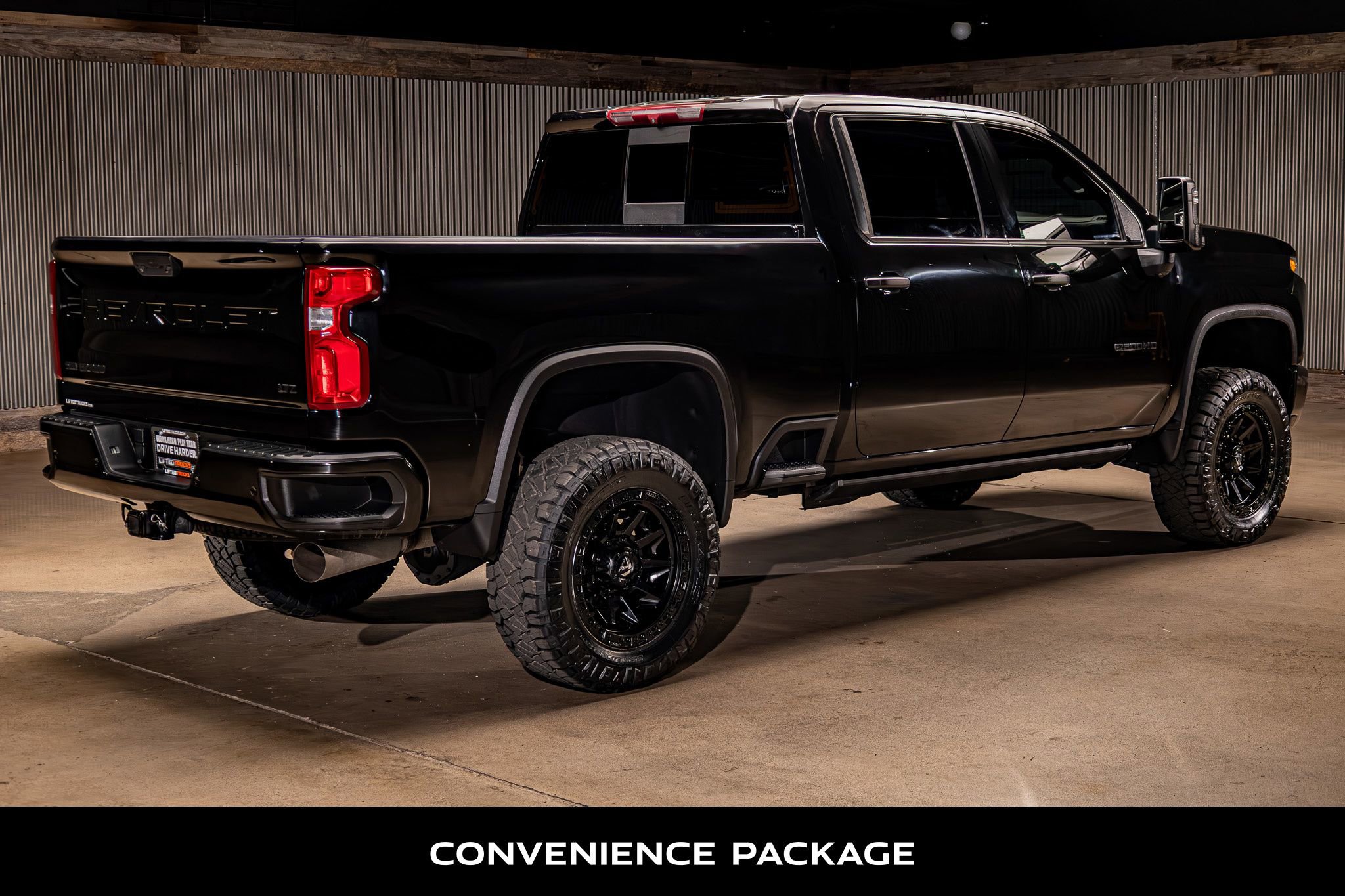 Used 2022 Chevrolet Silverado 2500 LTZ w/ LTZ Convenience Package AWD/4WD image 9