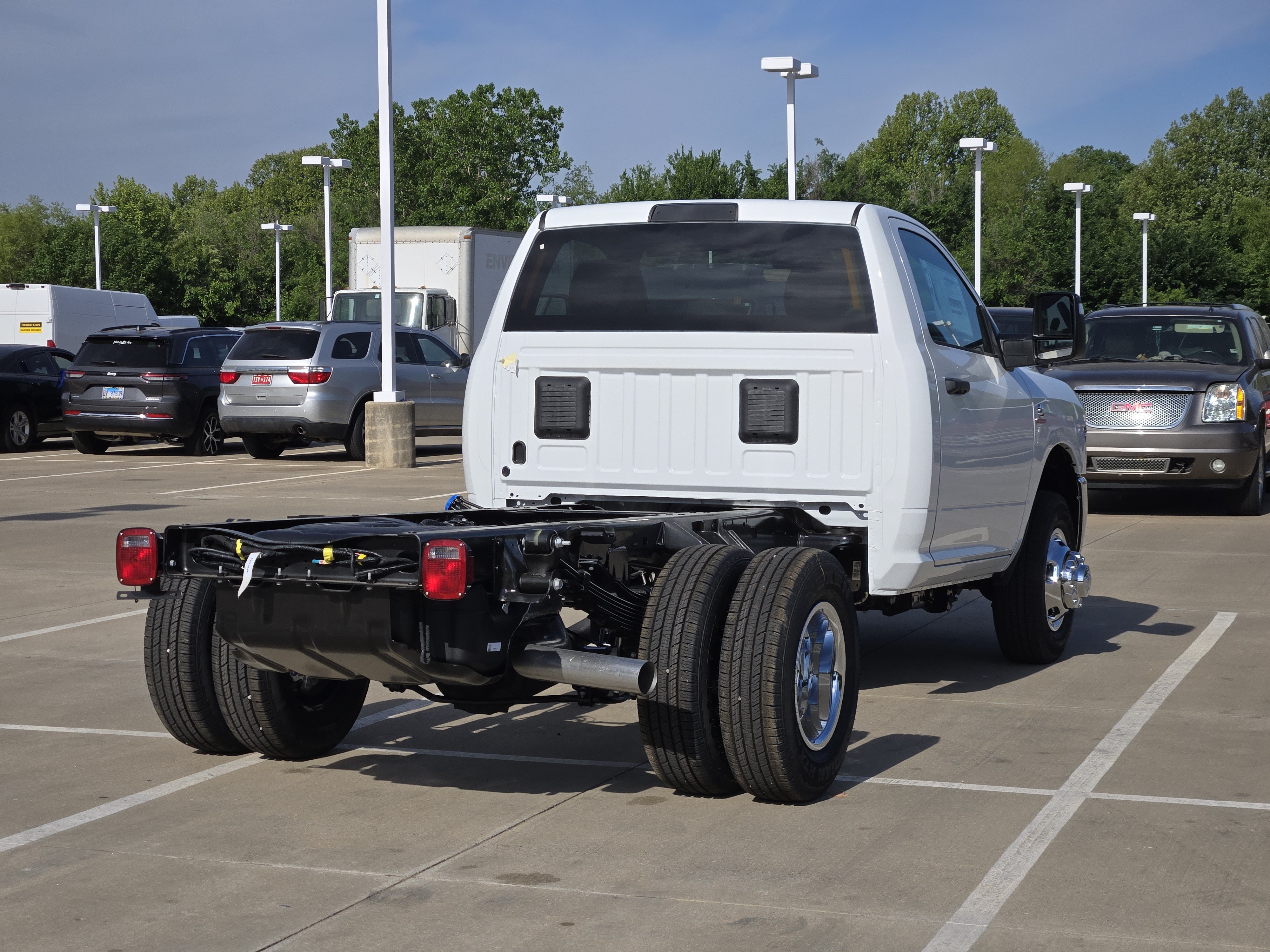 New 2026 RAM 3500 Tradesman w/ Chrome Appearance Group A AWD/4WD image 4