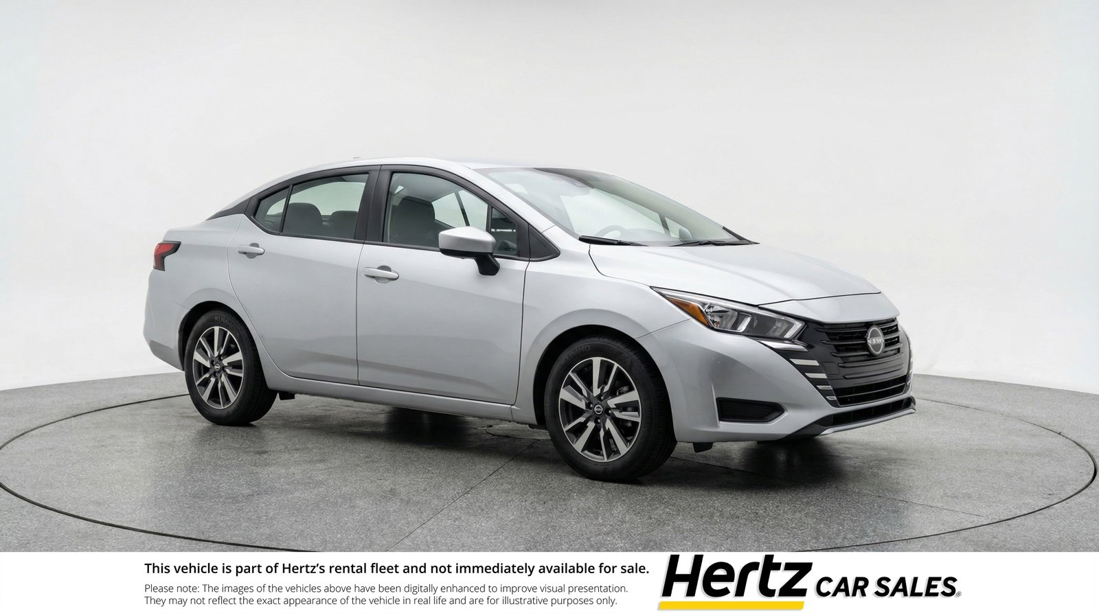 Used 2025 Nissan Versa SV image 1