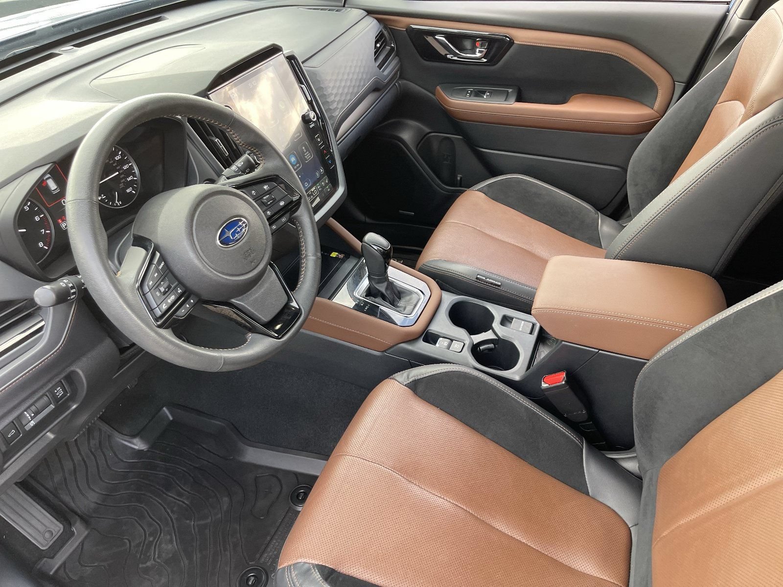 Used 2025 Subaru Forester Touring w/ Popular Package - Touring AWD/4WD image 21