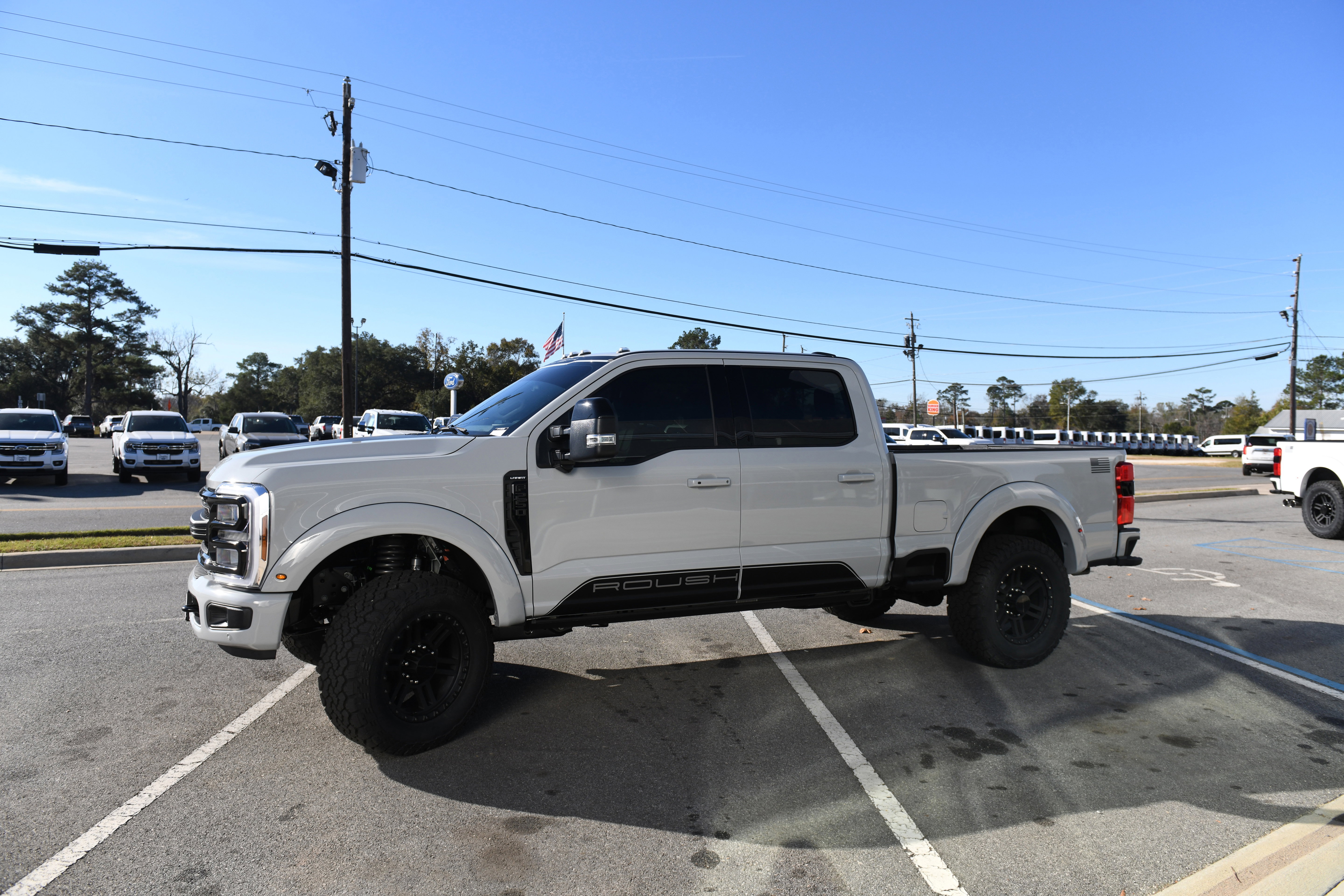 New 2026 Ford F250 Lariat w/ Black Appearance Package image 19