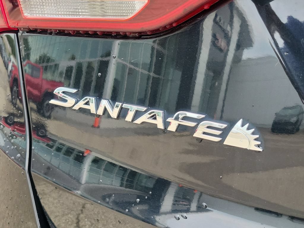 Used 2018 Hyundai Santa Fe Sport w/ 2.4L Value Package 02 FWD image 7