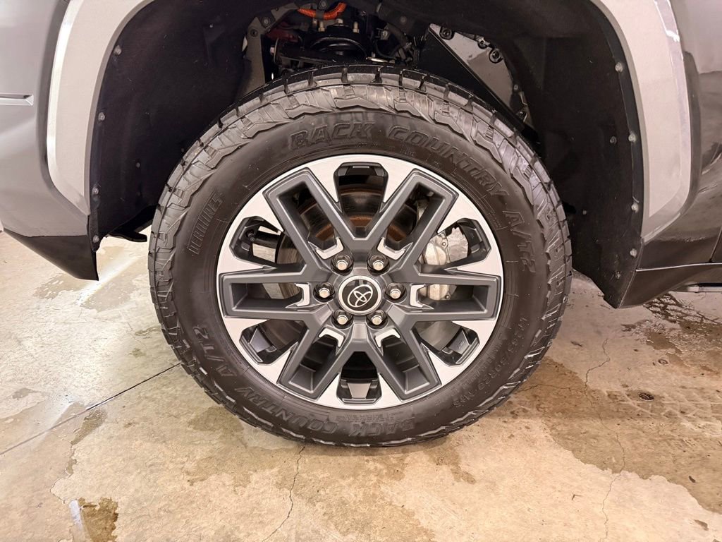 Used 2023 Toyota Tundra Limited image 14