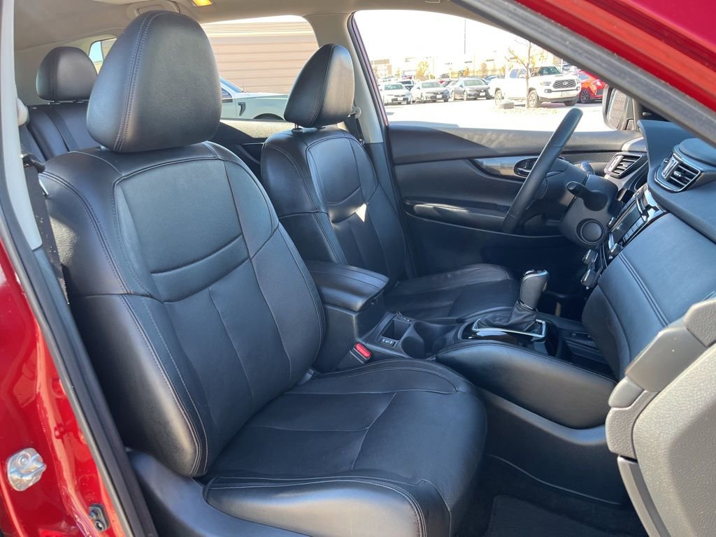 Used 2019 Nissan Rogue SL w/ Premium Package image 29