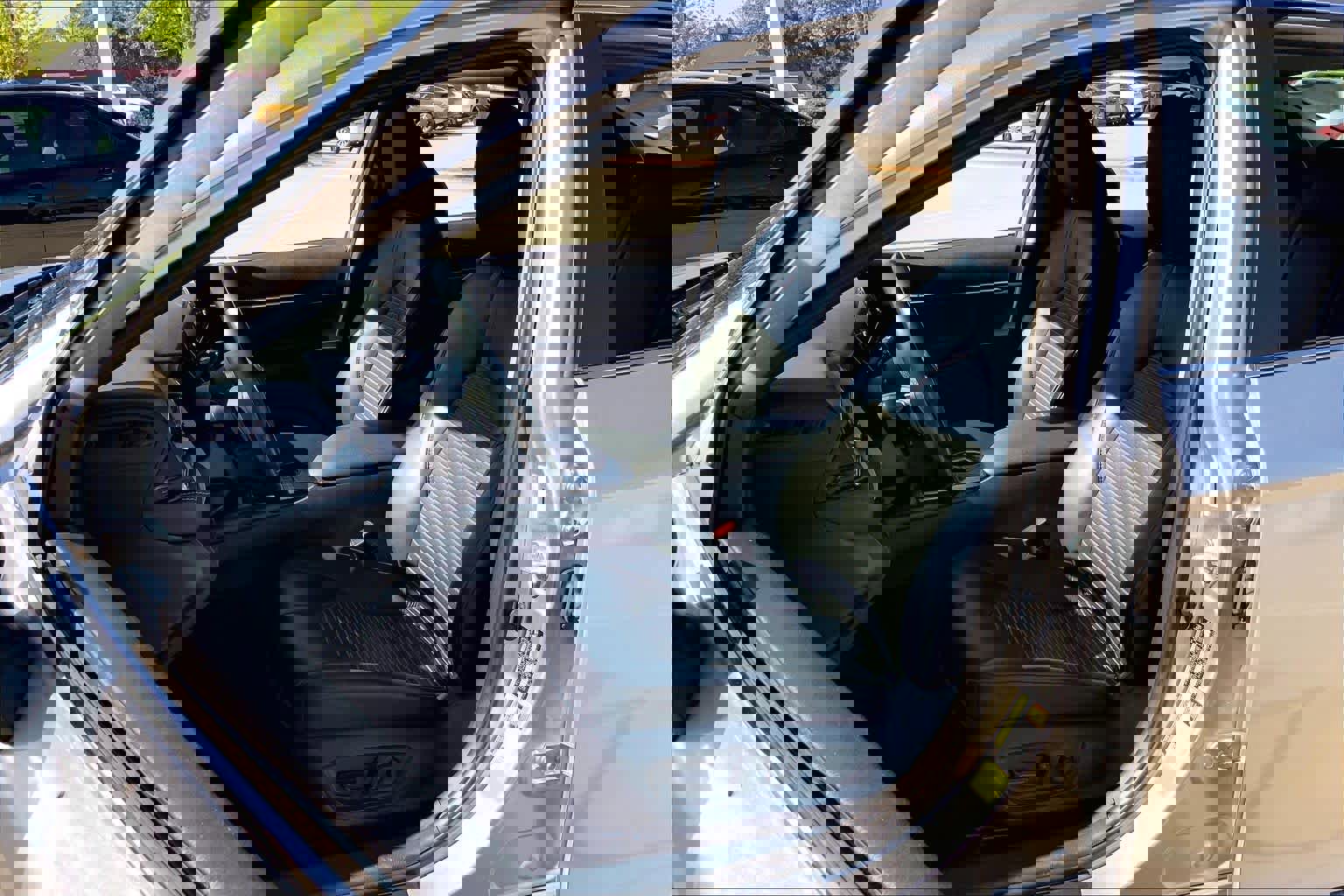 Used 2024 Toyota Camry SE FWD image 8