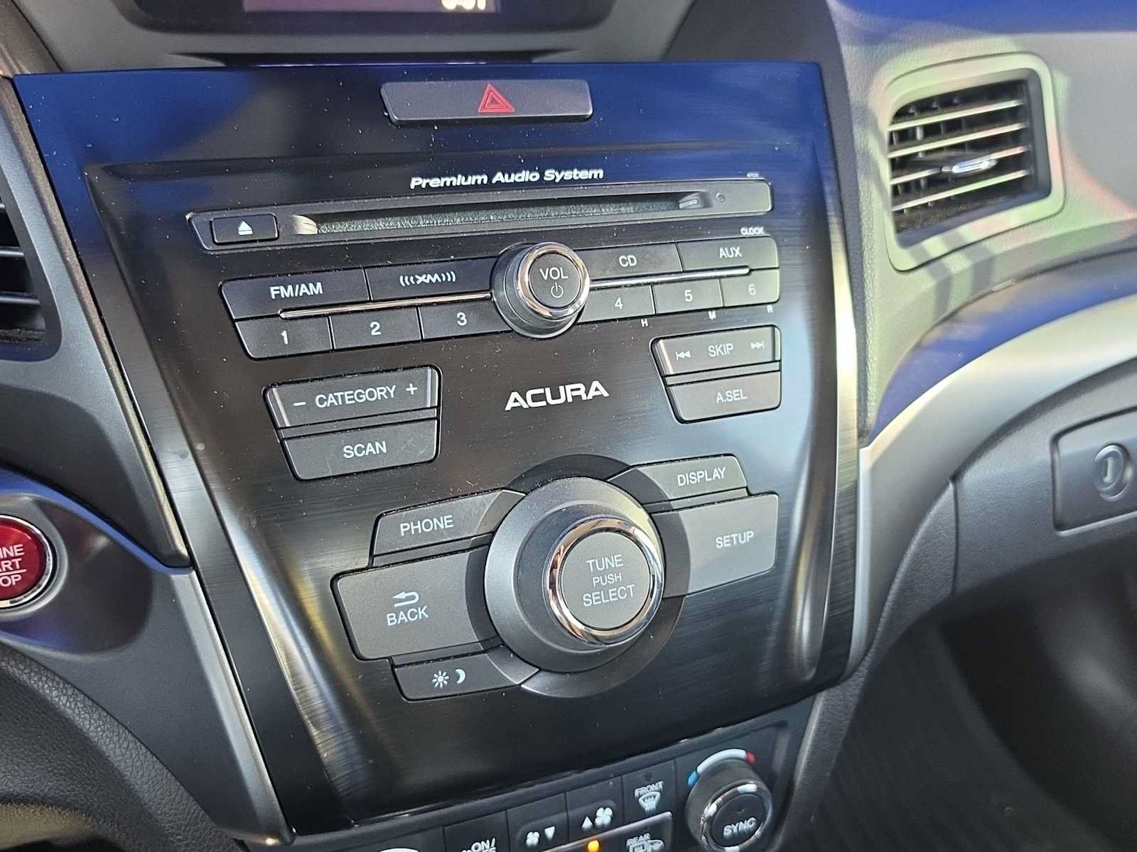 Used 2014 Acura ILX w/ Premium Package FWD image 11