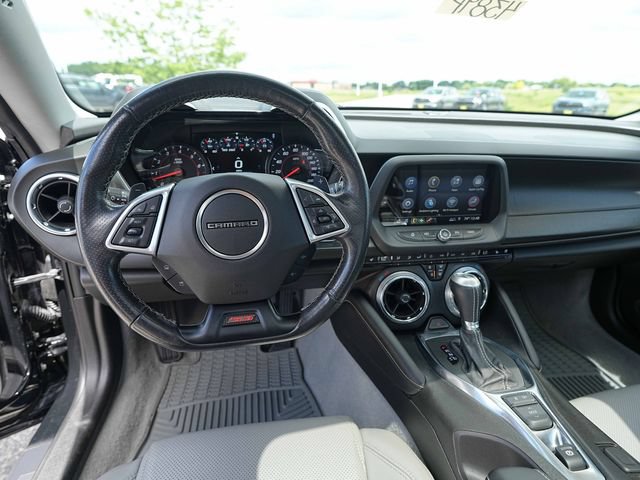 Used 2019 Chevrolet Camaro SS RWD image 26