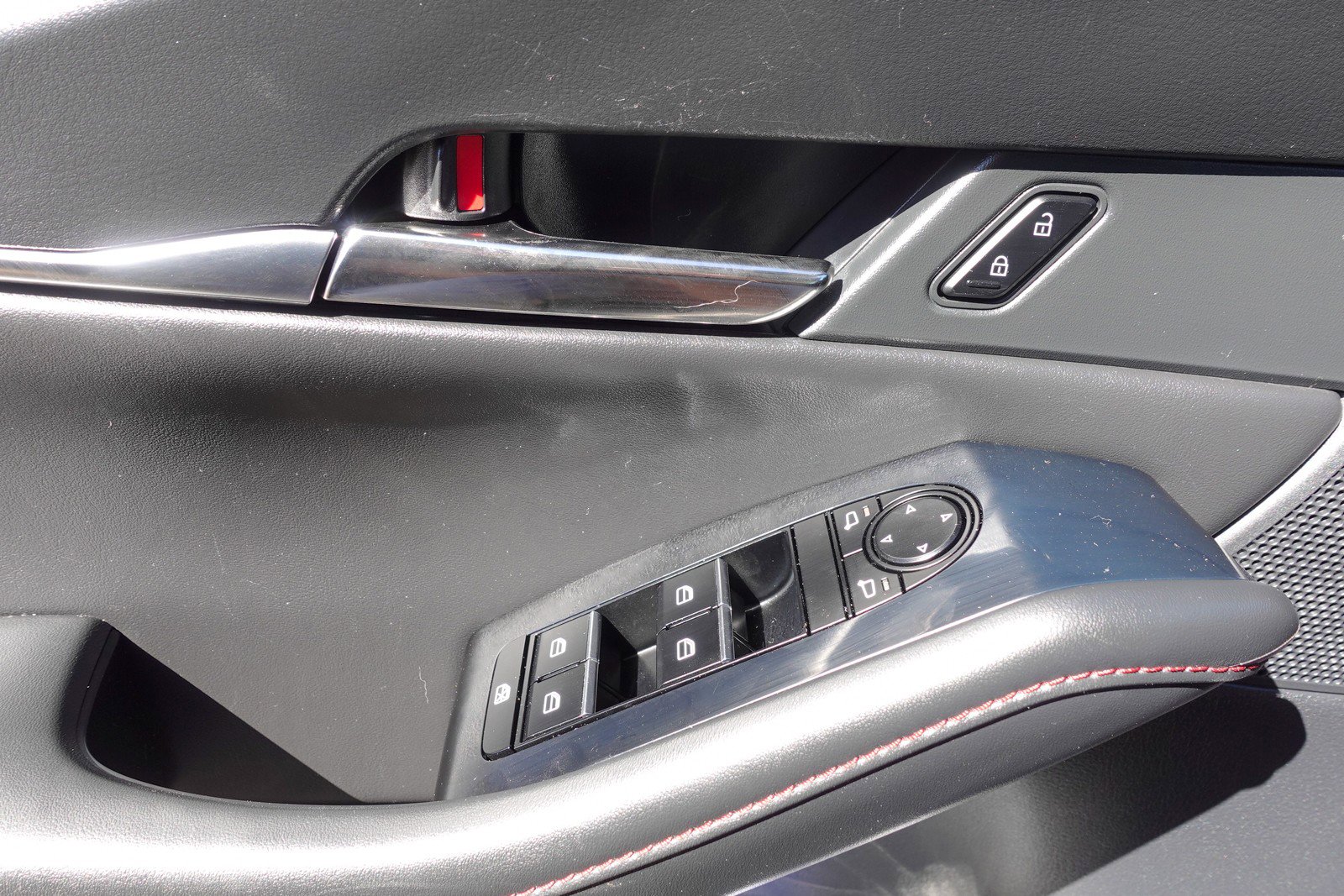 Certified 2023 MAZDA CX-30 AWD 2.5 S w/ Preferred Package image 11