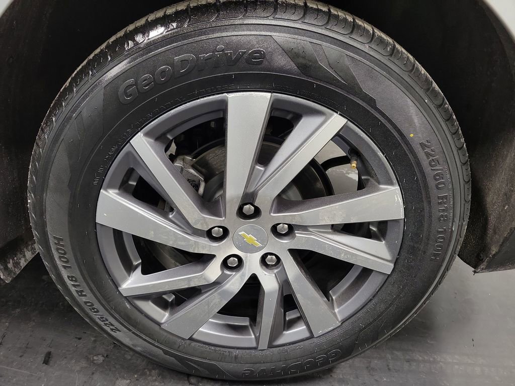 Used 2022 Chevrolet Equinox Premier image 10