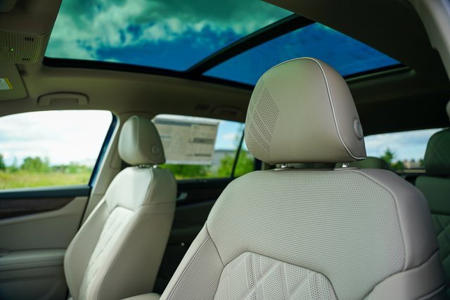 New 2026 Volkswagen Atlas SEL Premium R-Line image 8