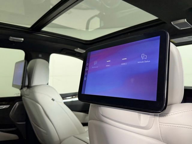 New 2026 Cadillac Escalade ESV Platinum Sport AWD/4WD image 35