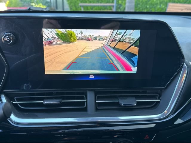 Used 2024 Chevrolet Trax RS w/ Sunroof Package image 9