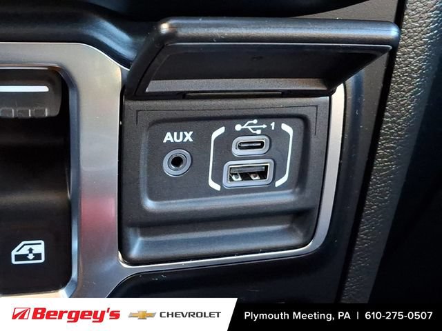 Used 2021 Jeep Wrangler Rubicon w/ Uconnect 4C Nav & Sound Group AWD/4WD image 29