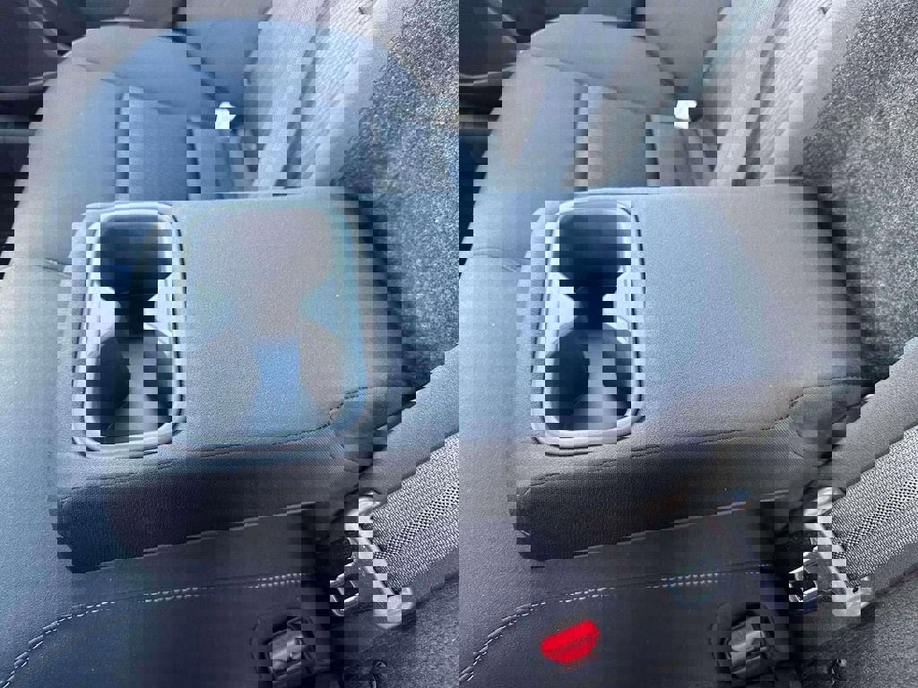 Used 2025 Nissan Altima 2.5 S image 11