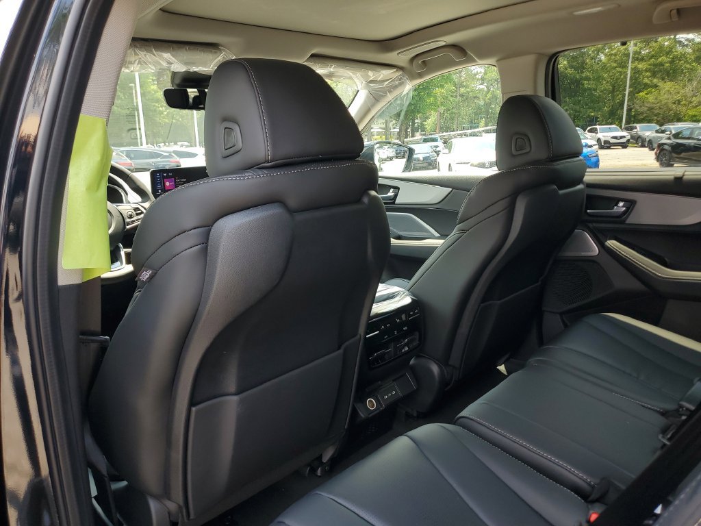 New 2026 Acura MDX w/ Technology Package FWD image 12