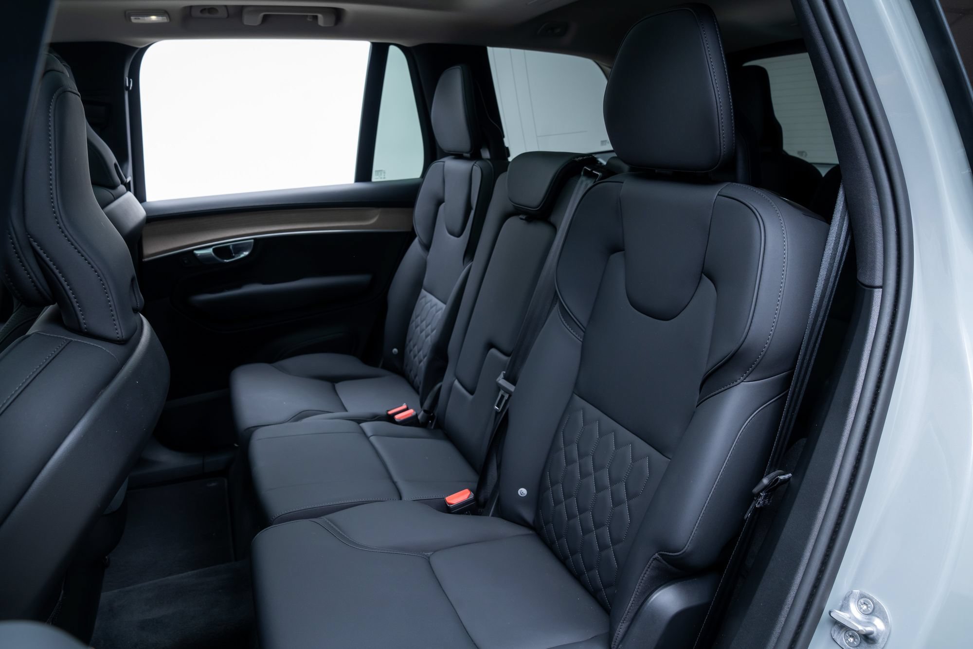 Used 2025 Volvo XC90 B6 Plus AWD/4WD image 21