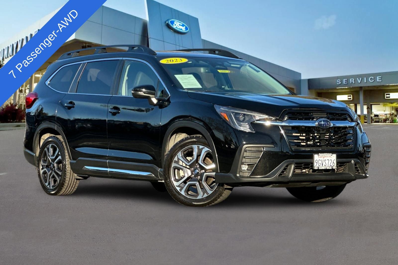 Used 2023 Subaru Ascent Limited image 2