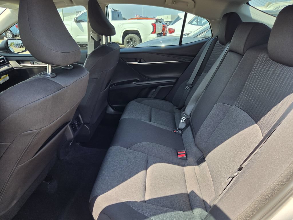 Used 2026 Toyota Camry LE w/ Convenience Package FWD image 29