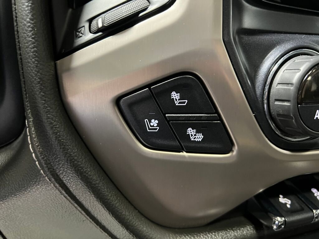 Used 2019 GMC Sierra 2500 Denali w/ Duramax Plus Package image 14