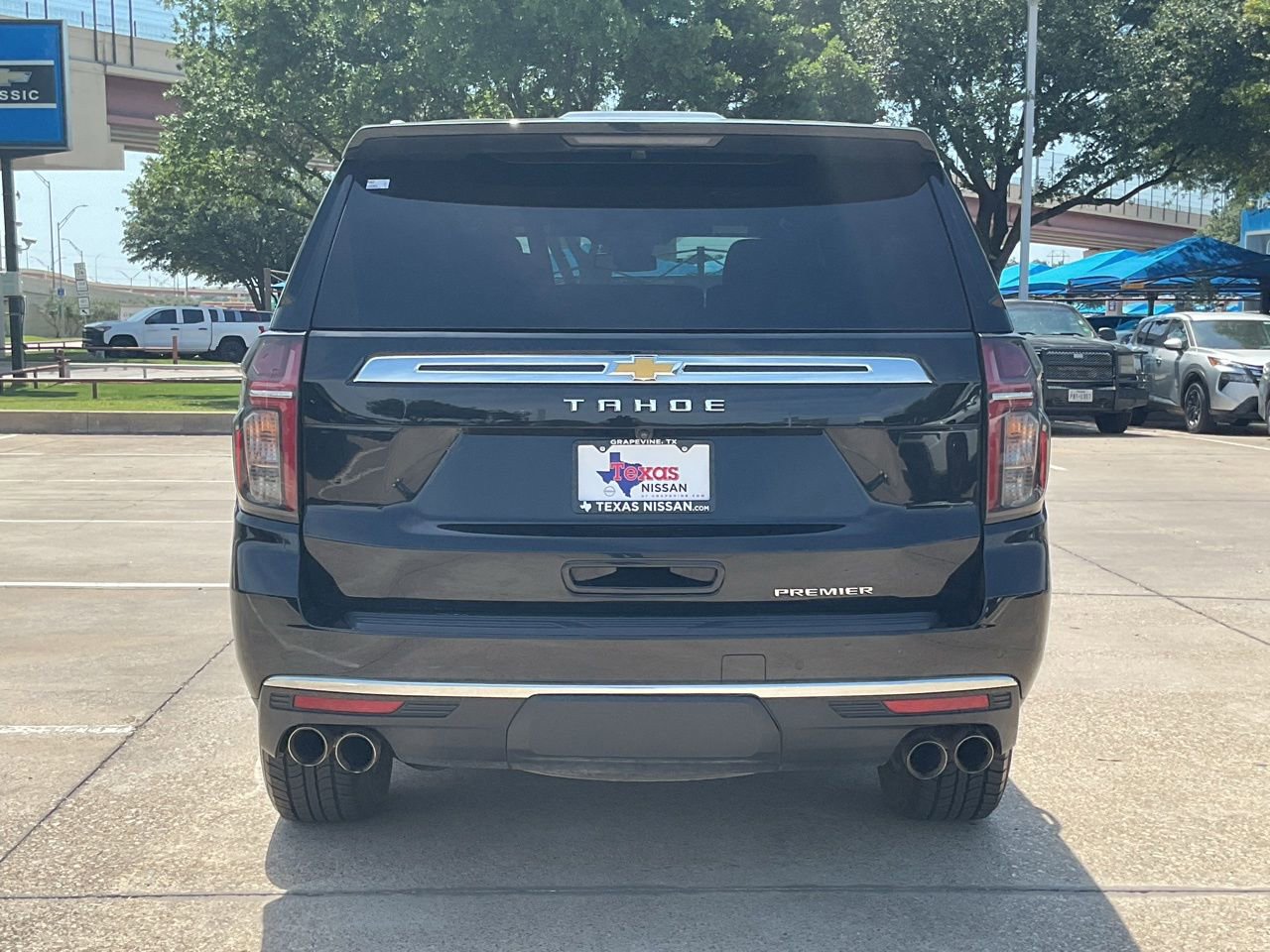 Used 2023 Chevrolet Tahoe Premier AWD/4WD image 6