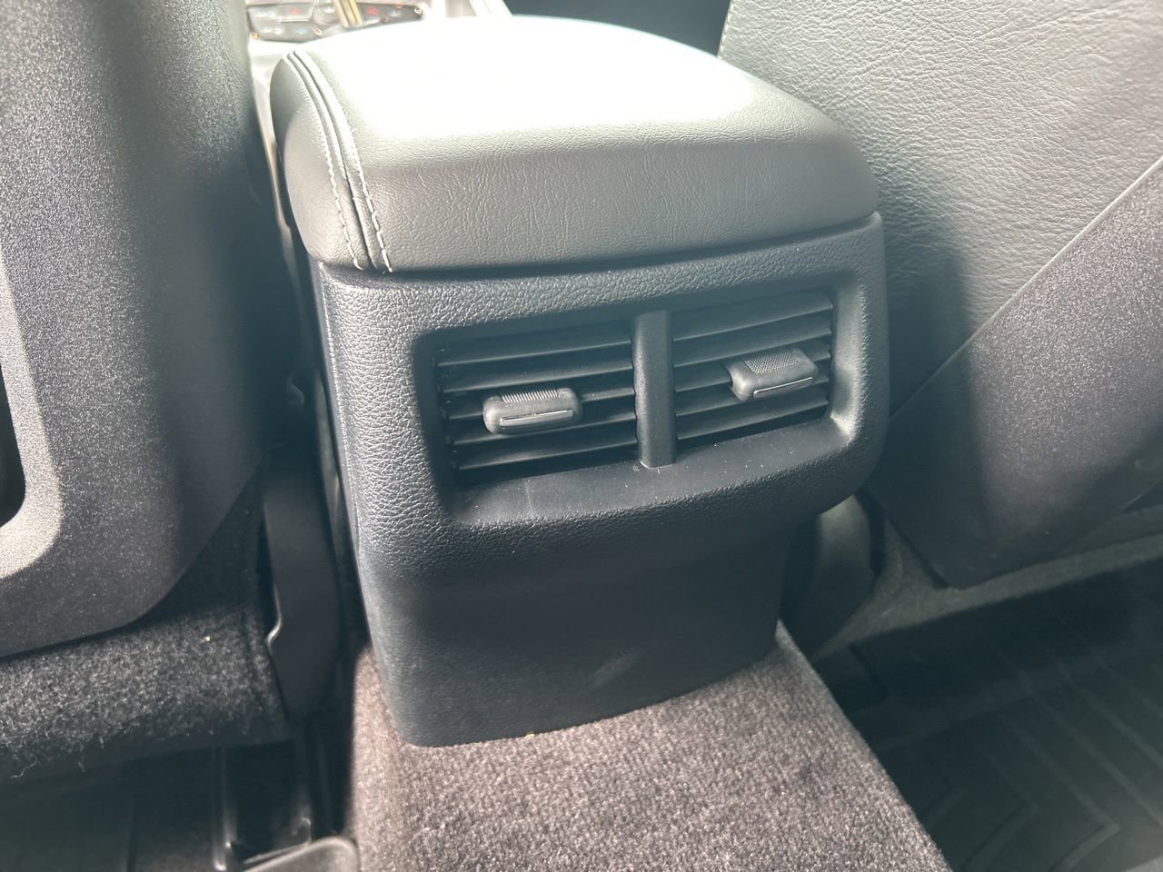 Used 2016 Dodge Challenger SRT Hellcat image 24