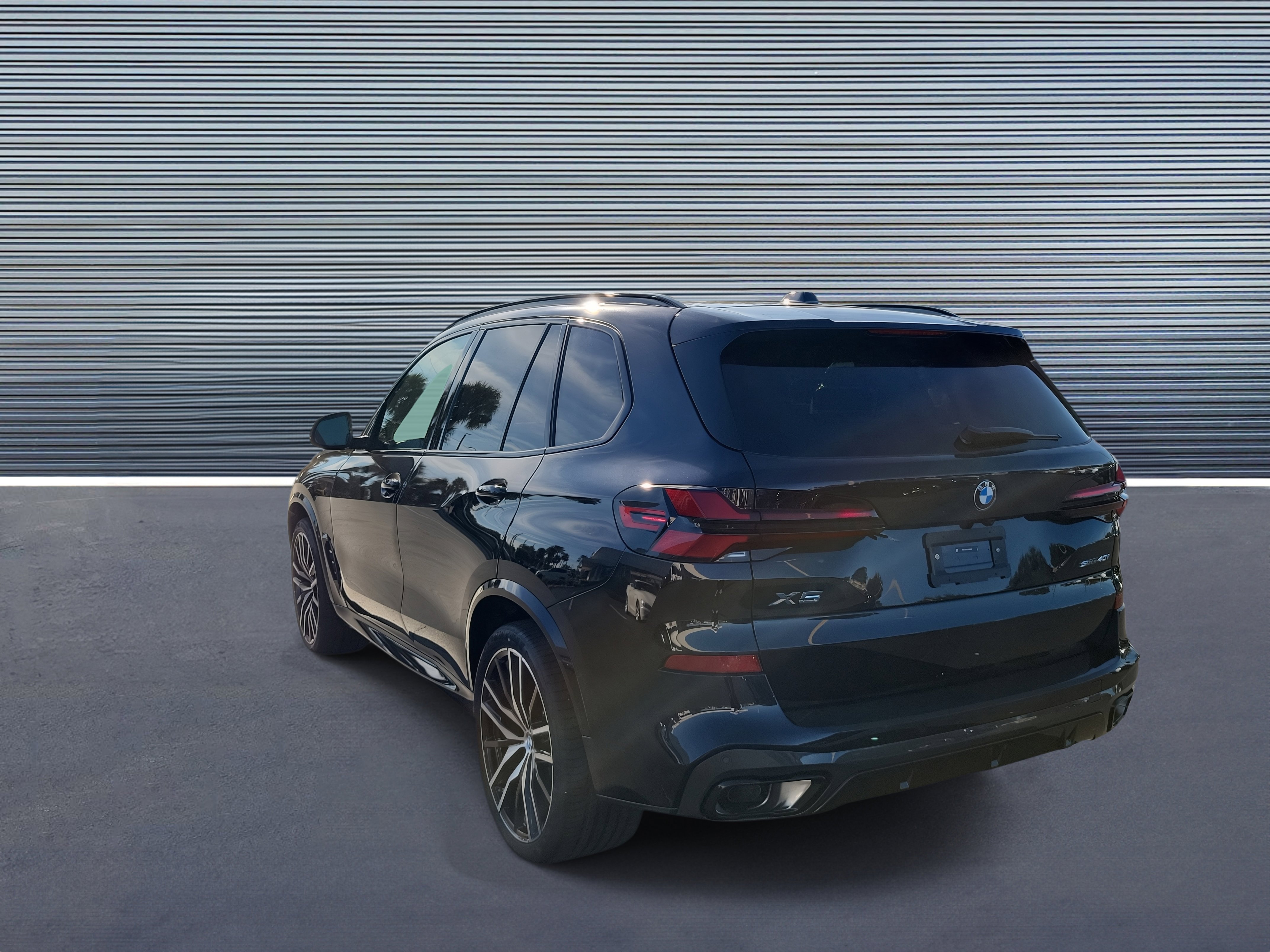 New 2026 BMW X5 sDrive40i w/ M Sport Package image 4