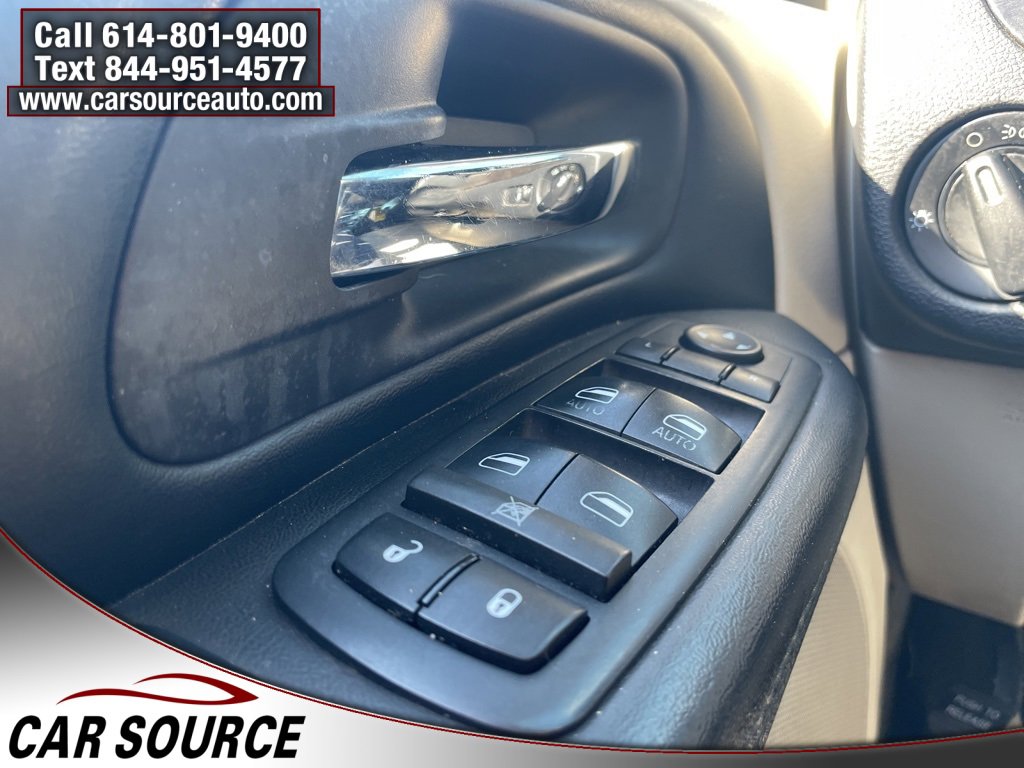 Used 2017 Dodge Grand Caravan SE w/ Power Window Group image 12