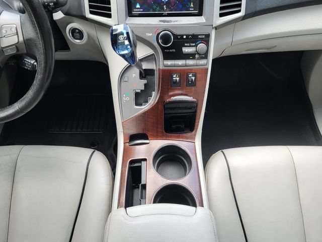 Used 2011 Toyota Venza AWD w/ Comfort Pkg image 21