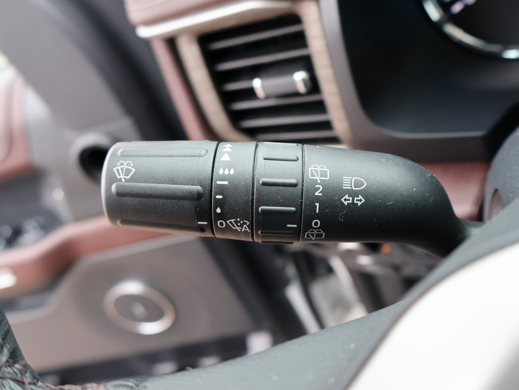 Used 2024 Ford Expedition Max Limited image 41