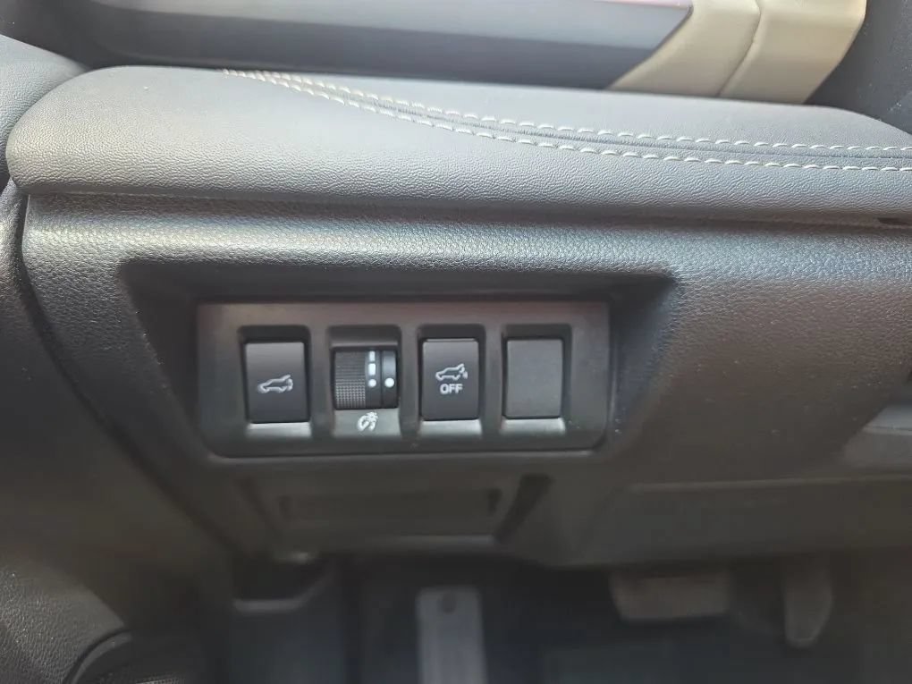 Used 2020 Subaru Outback Limited w/ Popular Package #2 AWD/4WD image 25