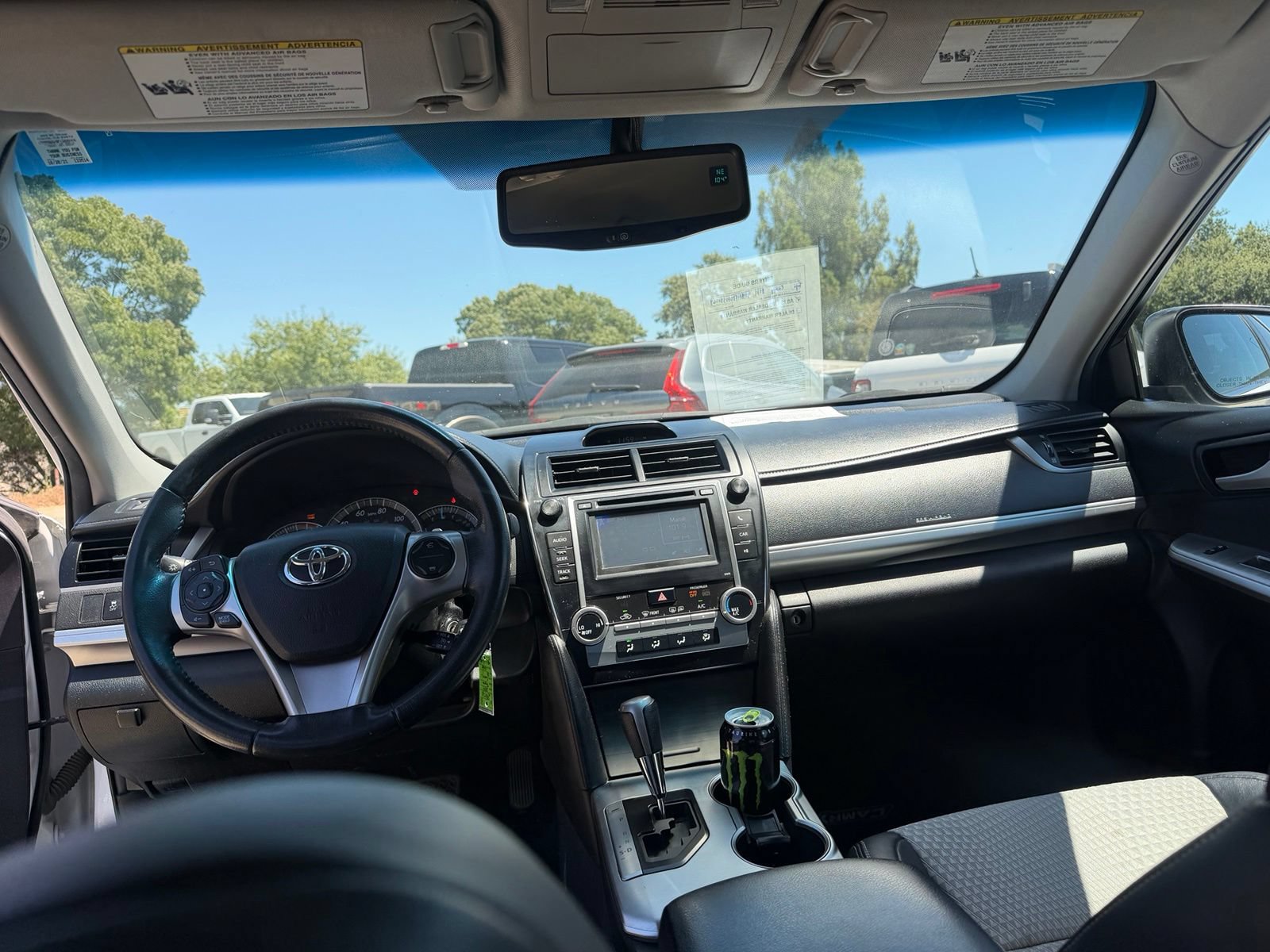 Used 2014 Toyota Camry SE FWD image 11