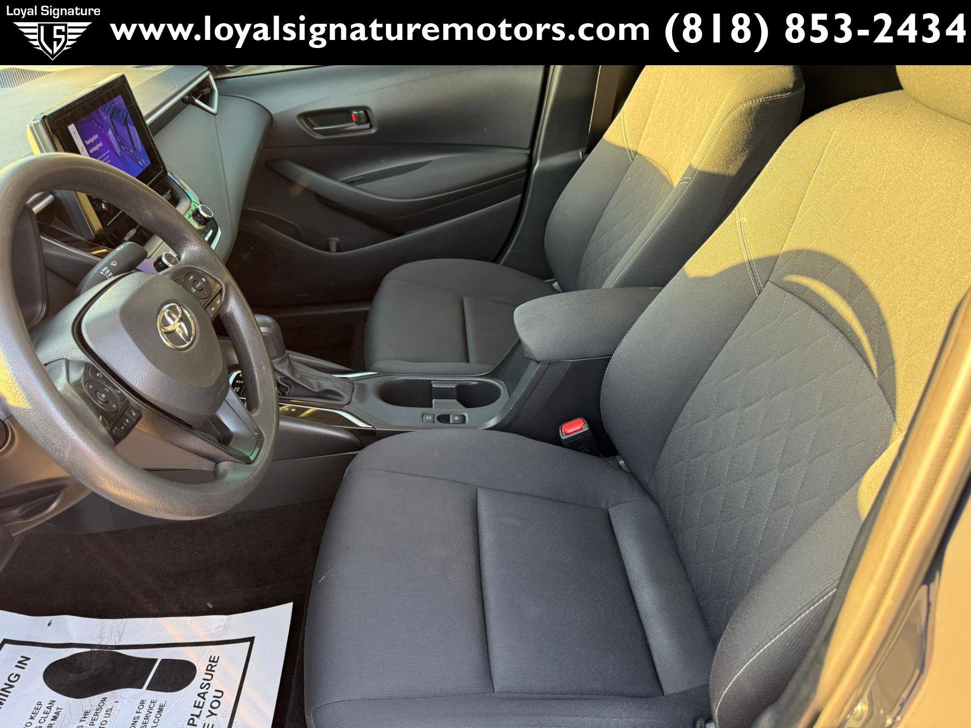 Used 2024 Toyota Corolla LE FWD image 17