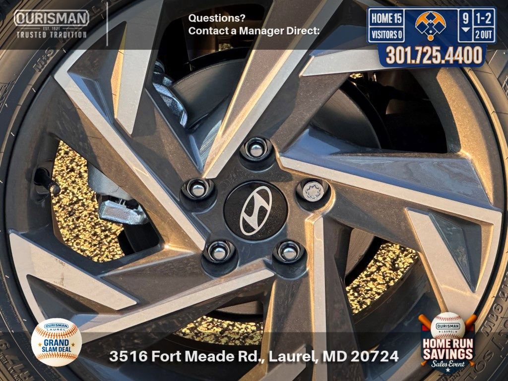 Used 2025 Hyundai Elantra Sport FWD image 4