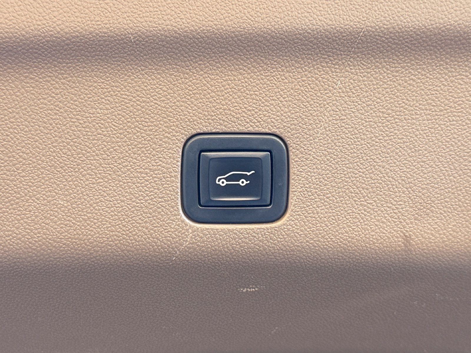 Used 2022 GMC Yukon Denali AWD/4WD image 19
