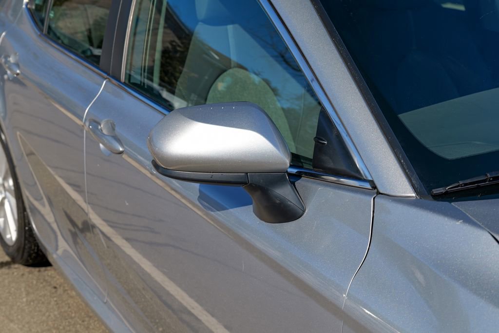 Used 2022 Toyota Camry LE w/ Carpet Mat Package (TMS) FWD image 10