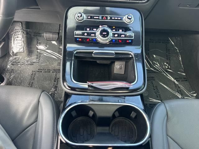 Used 2022 Lincoln Nautilus Reserve FWD image 22