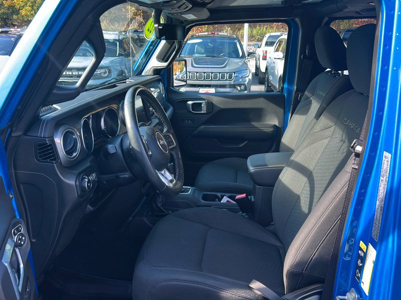 Used 2022 Jeep Wrangler Unlimited Sahara w/ Cold Weather Group image 15