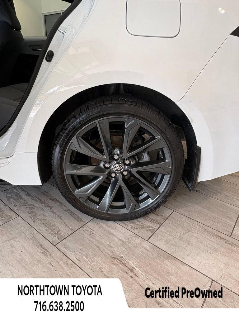 Used 2025 Toyota Corolla SE w/ SE Premium Package FWD image 13