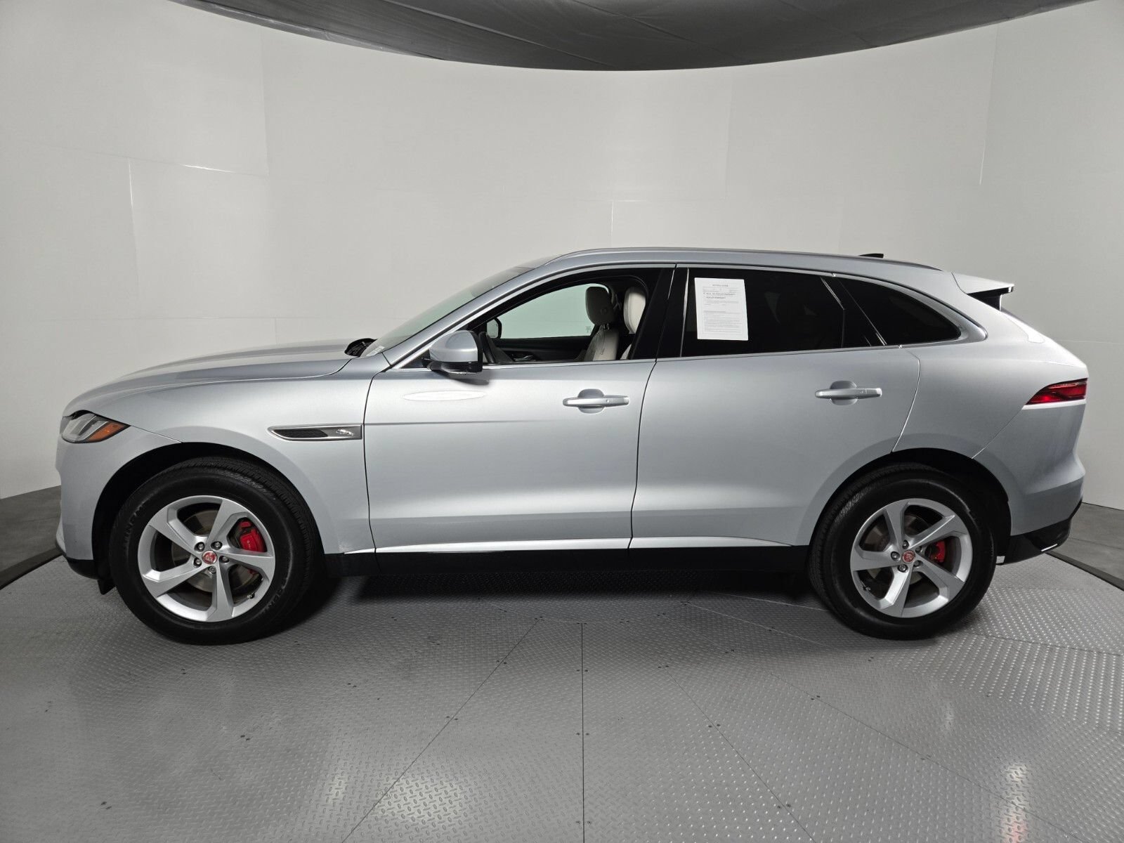 Used 2023 Jaguar F-PACE S AWD/4WD image 7