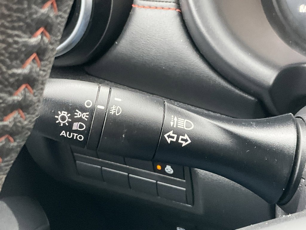 Used 2023 Nissan Kicks SR w/ SR Premium Package image 14