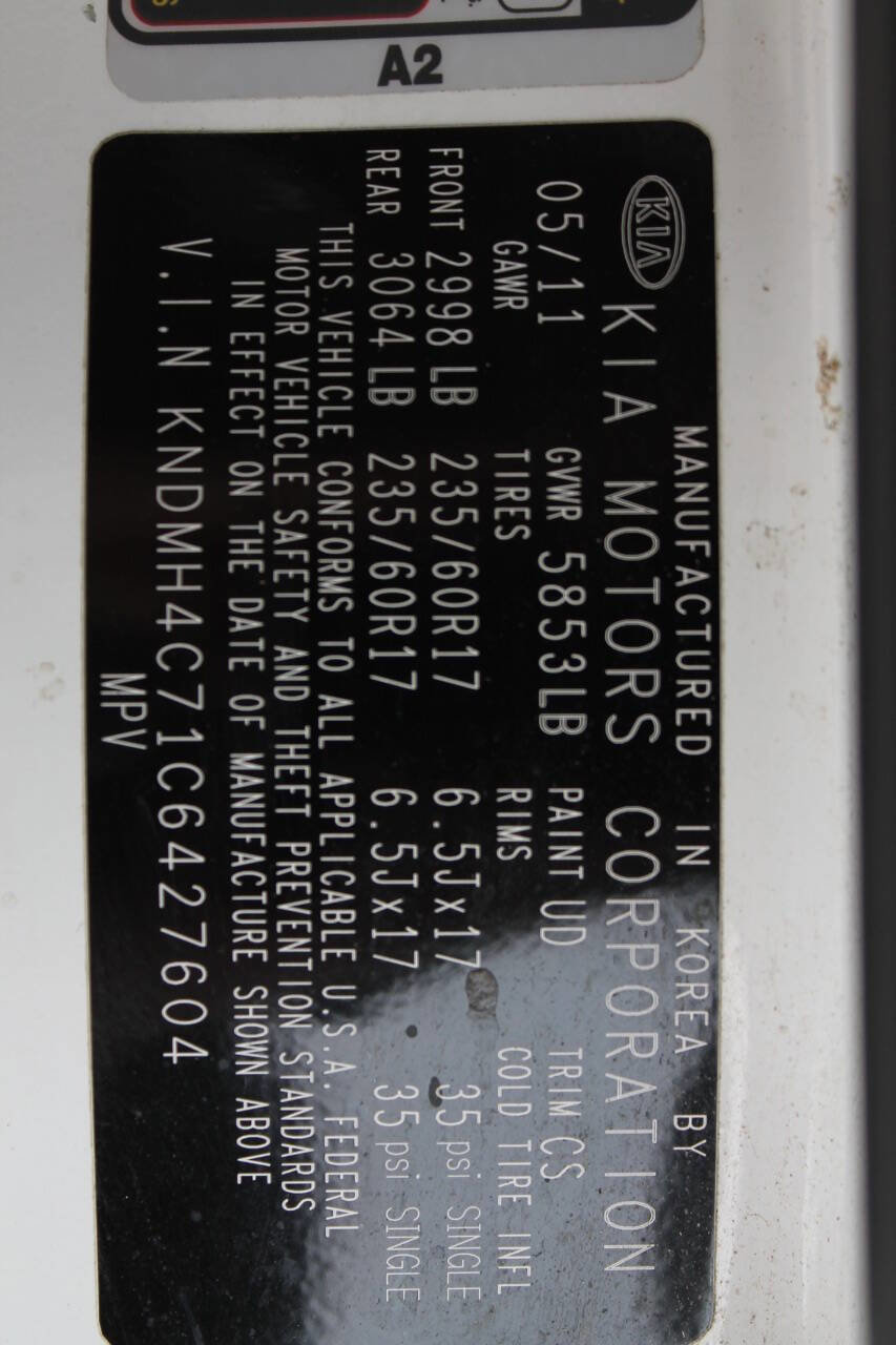 Used 2012 Kia Sedona EX w/ Luxury Pkg image 42