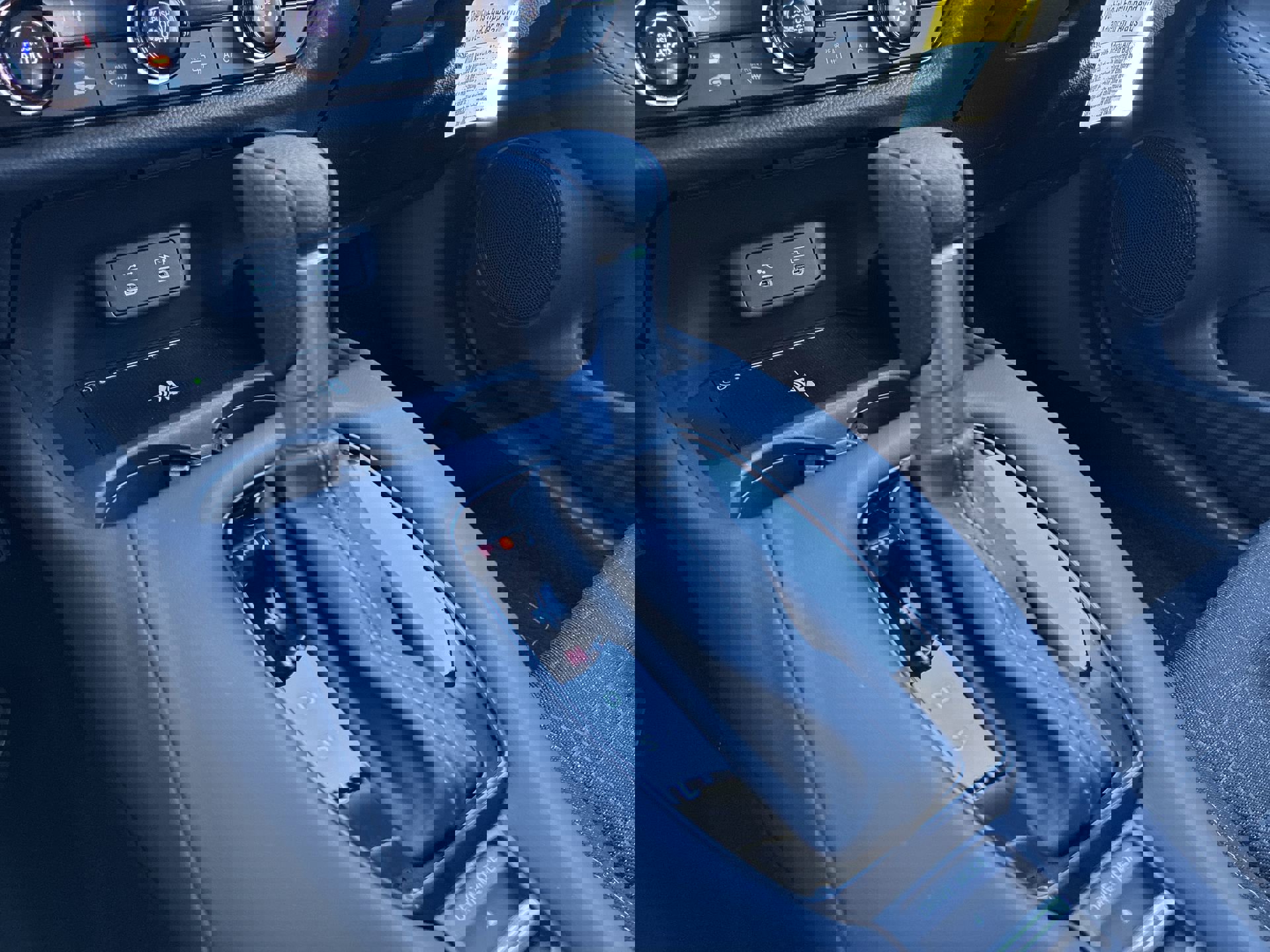 Certified 2026 Honda HR-V LX image 33