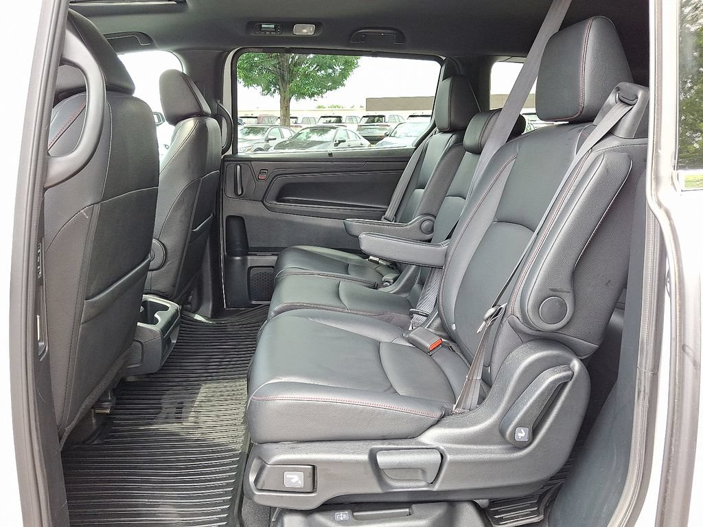 Used 2023 Honda Odyssey Sport image 11