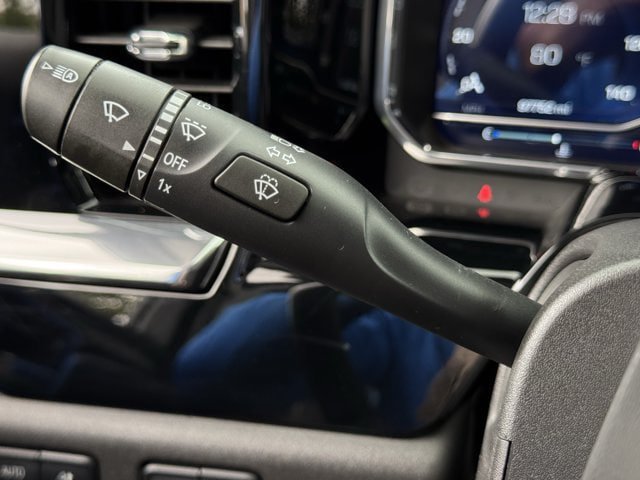 Used 2022 Chevrolet Silverado 1500 LT Trail Boss w/ LT Trail Boss Premium Package AWD/4WD image 23