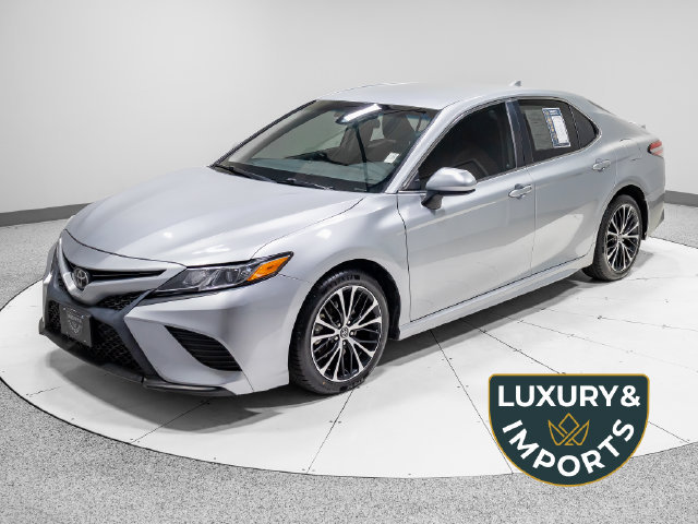 Used 2019 Toyota Camry SE FWD image 1