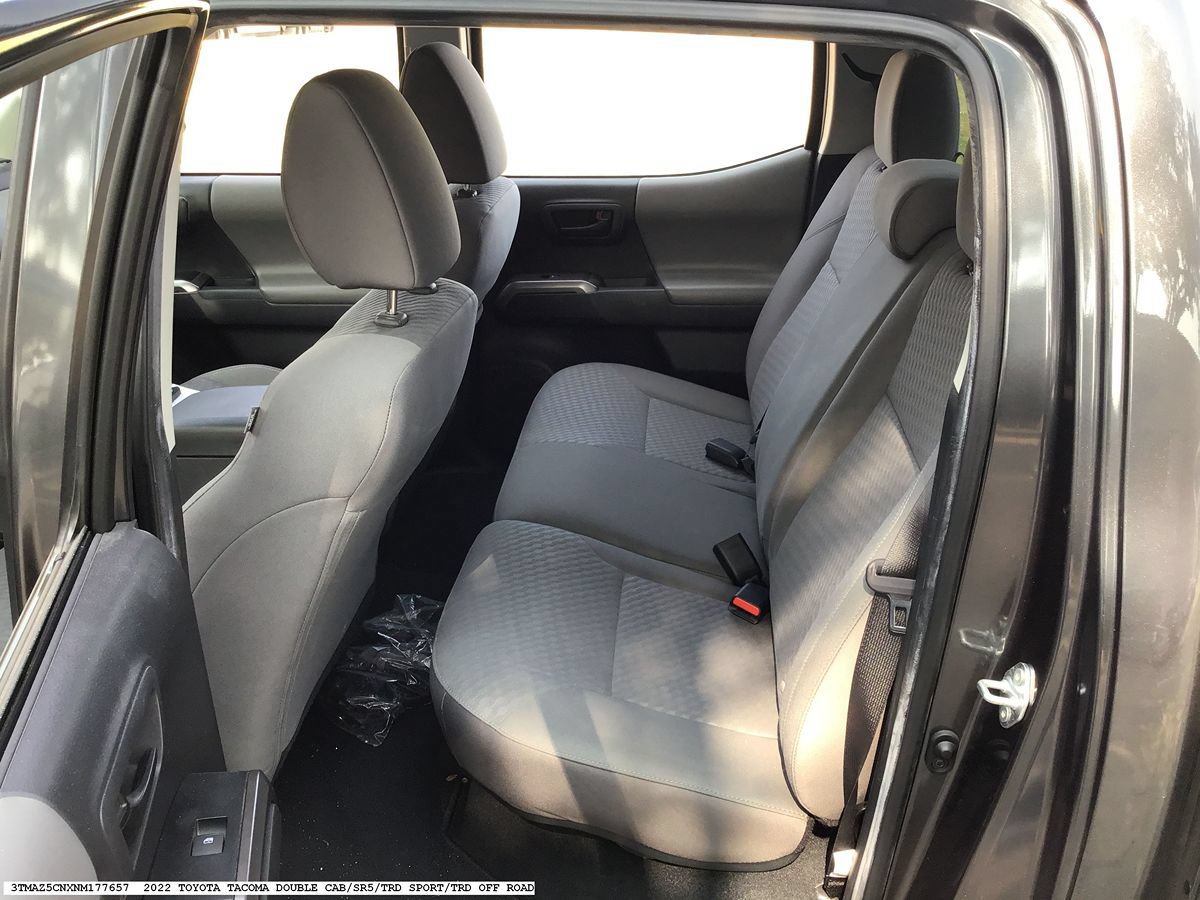 Used 2022 Toyota Tacoma SR5 RWD image 9