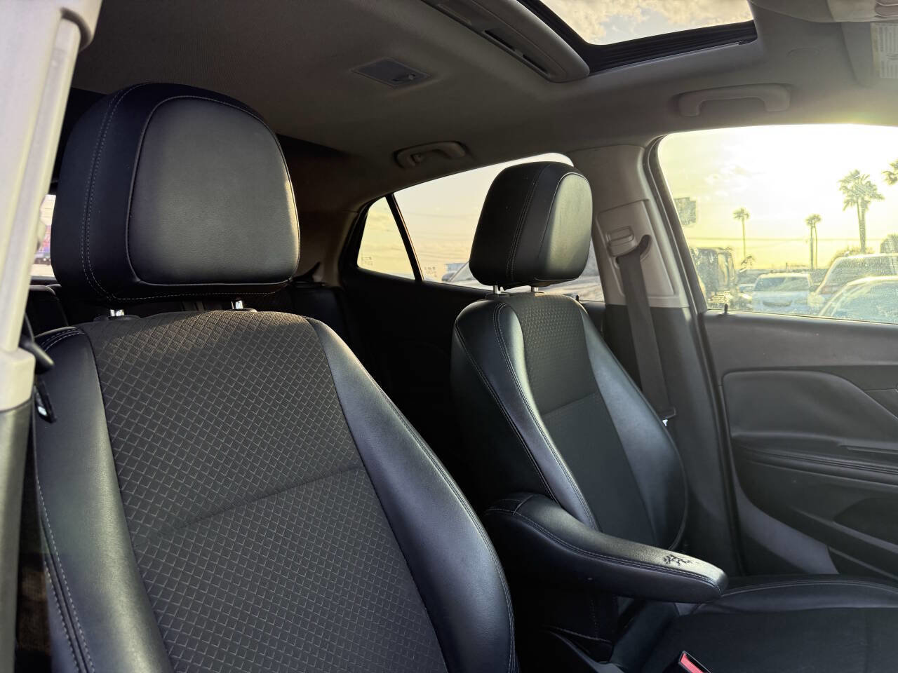 Used 2018 Buick Encore Sport Touring image 29