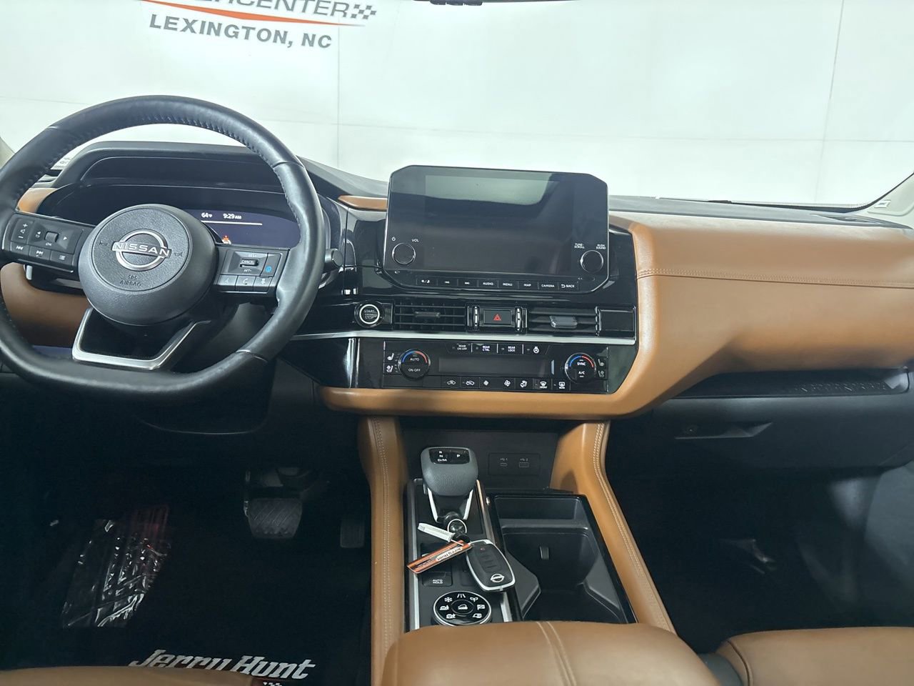 Used 2023 Nissan Pathfinder Platinum AWD/4WD image 24